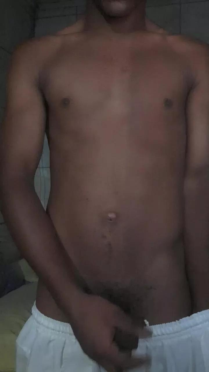 leonardo2637 on Cam4 