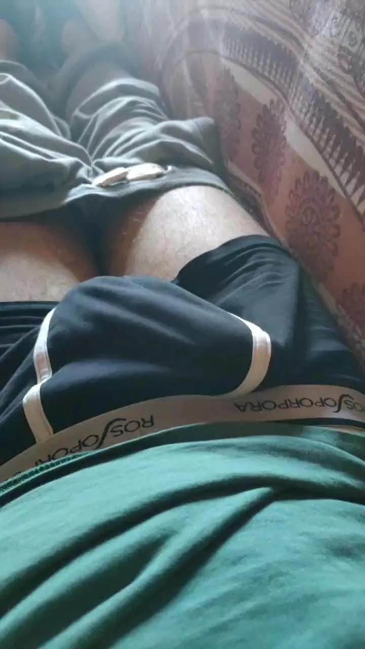 Leoo2727 on Cam4 