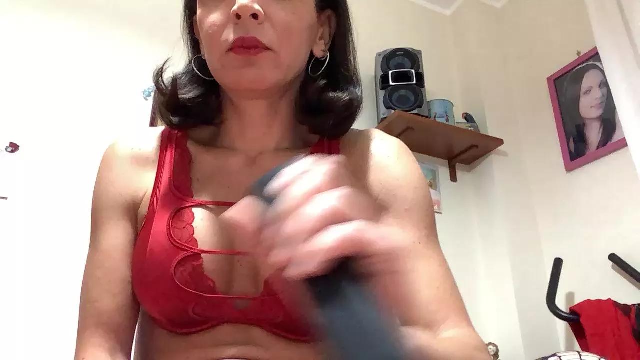 letoile82 on Cam4 