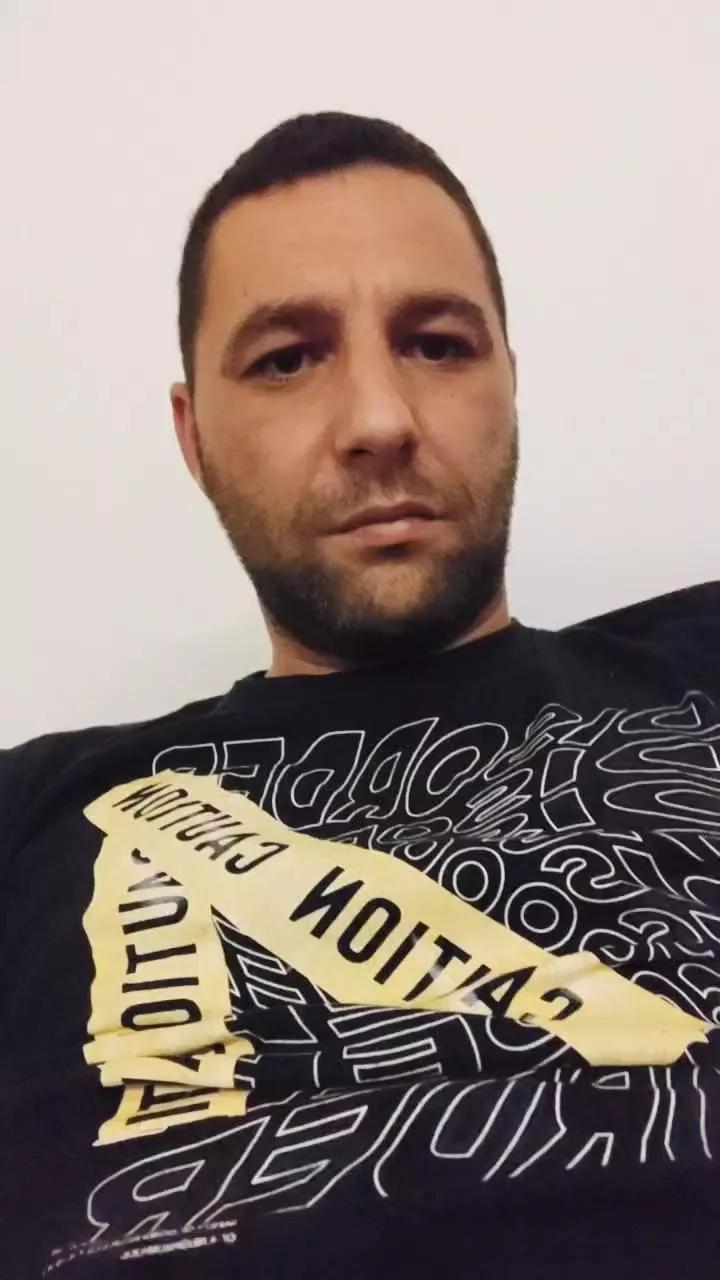 libertininoi on Cam4 