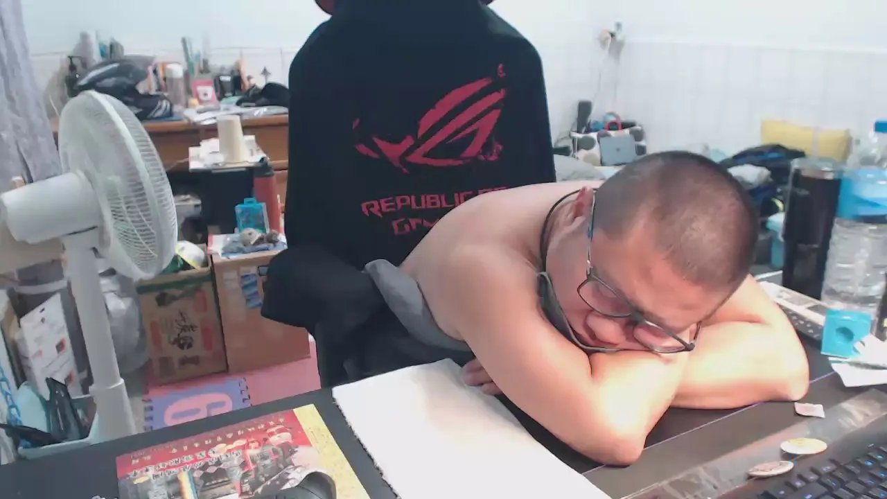 Offline lin308902 on Cam4