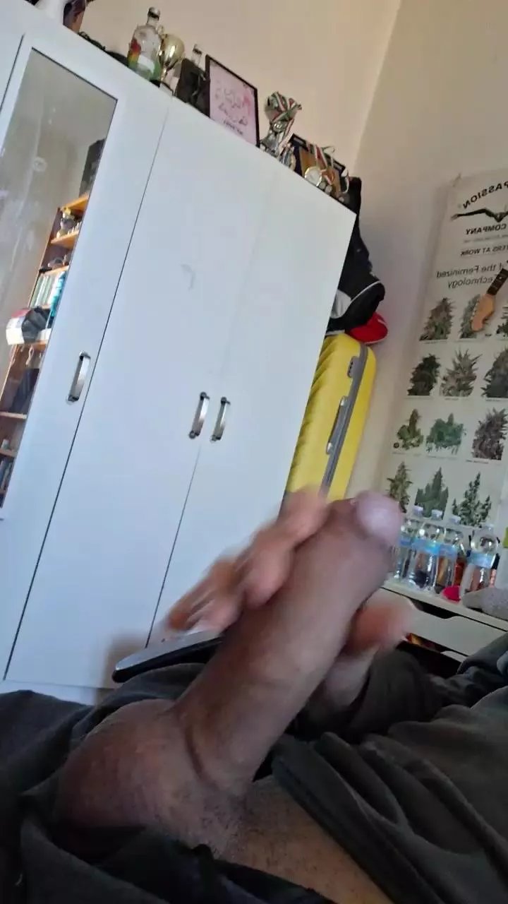 Offline LiukLGN98 on Cam4