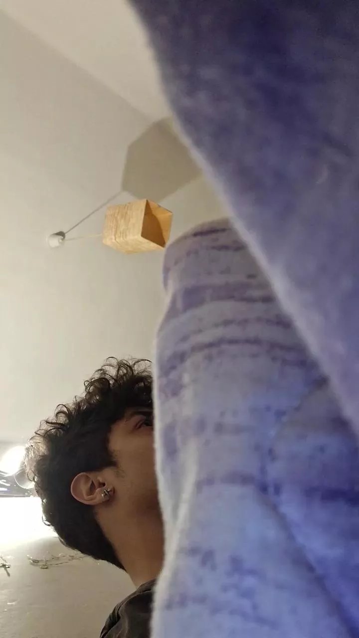 Offline LiukLGN98 on Cam4