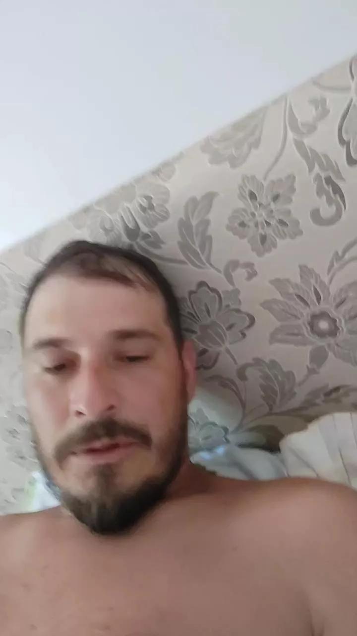 Lopes1982 on Cam4 