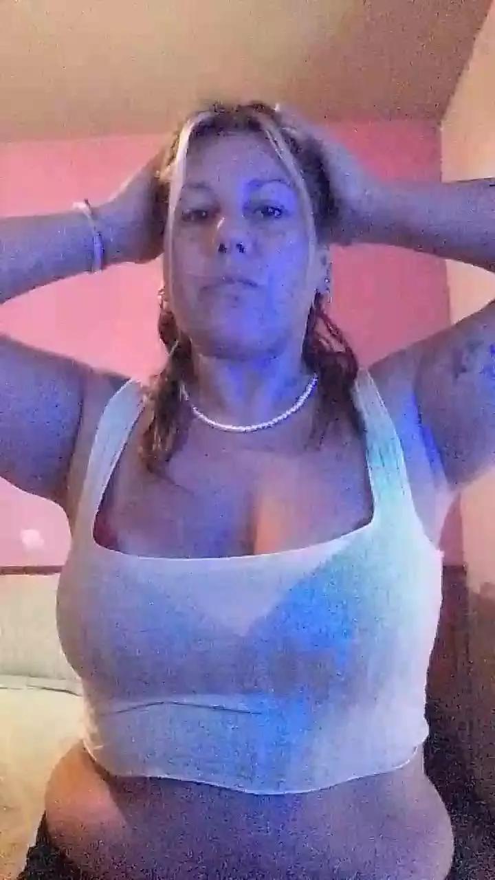 Love_bb_ on Cam4 