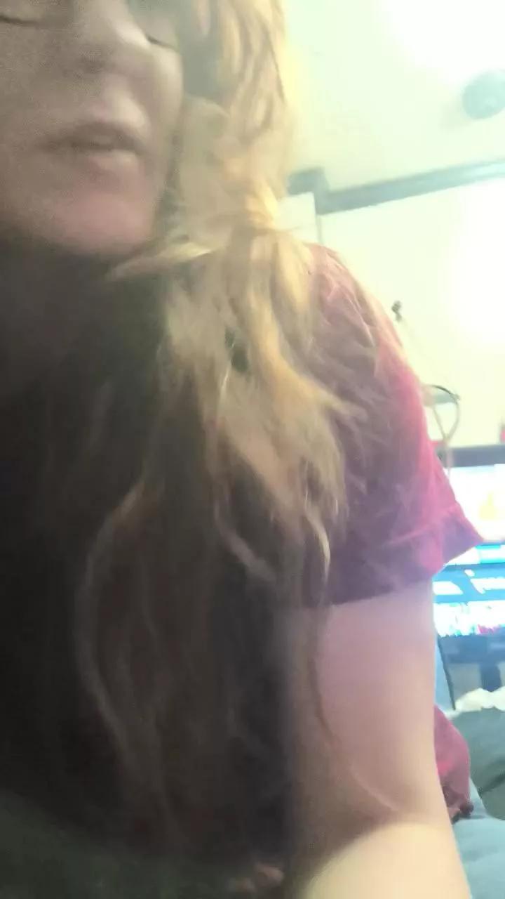 Loveauroraa on Cam4 