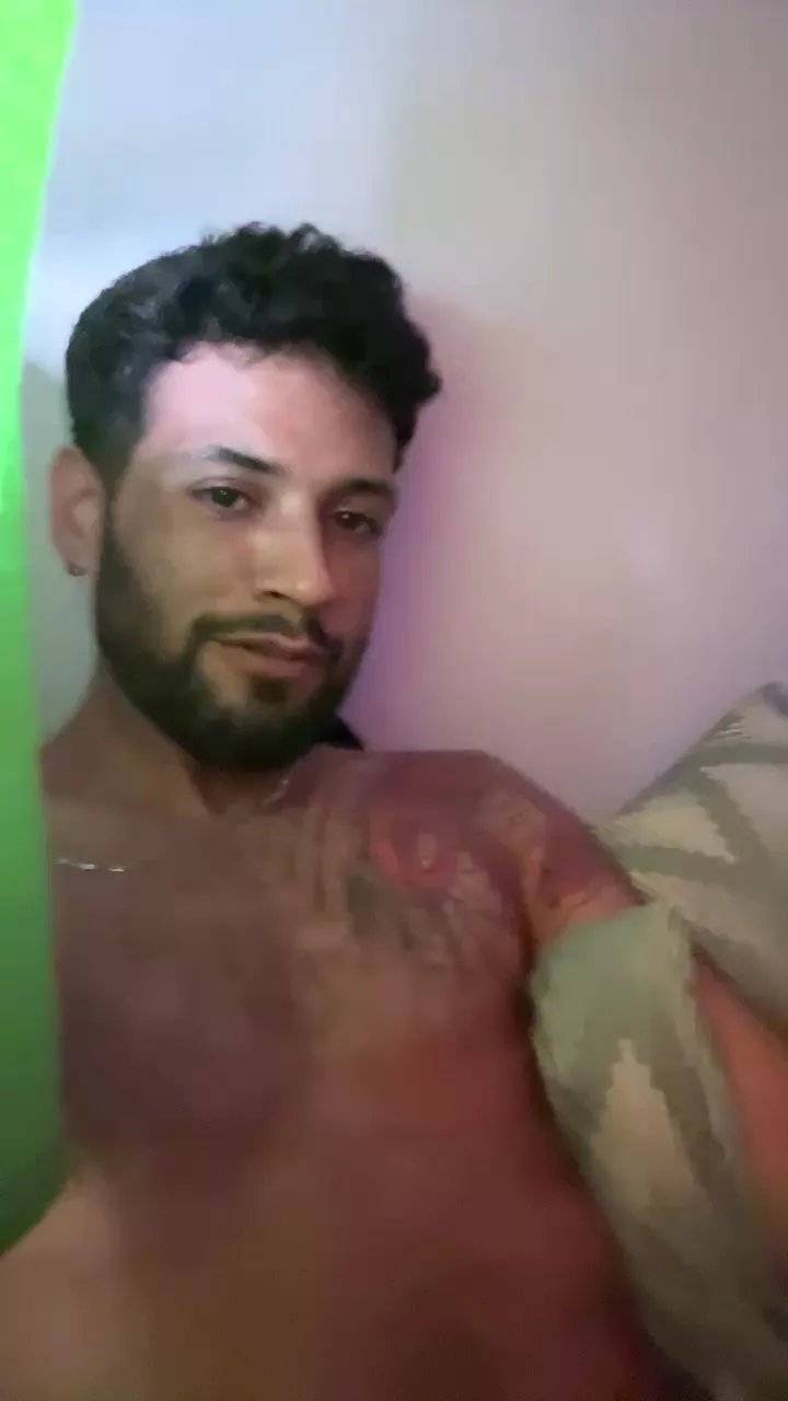 Offline Lsanzo on Cam4