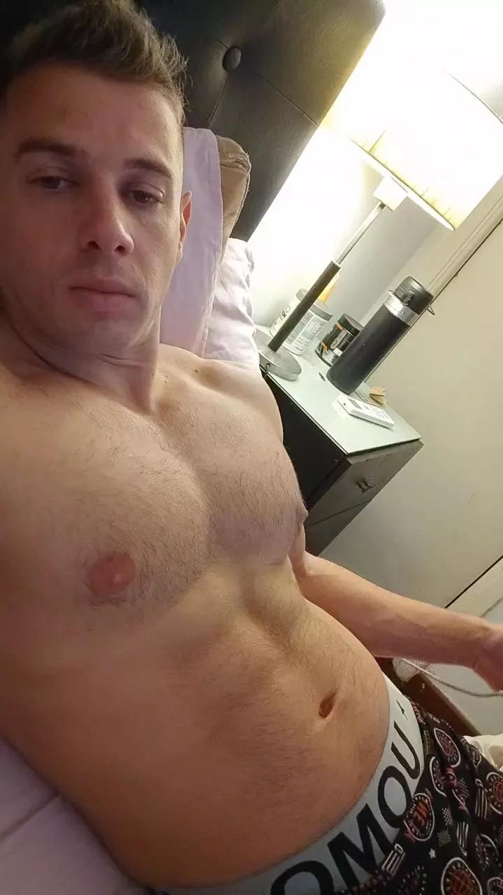 Luca23millo90 on Cam4 
