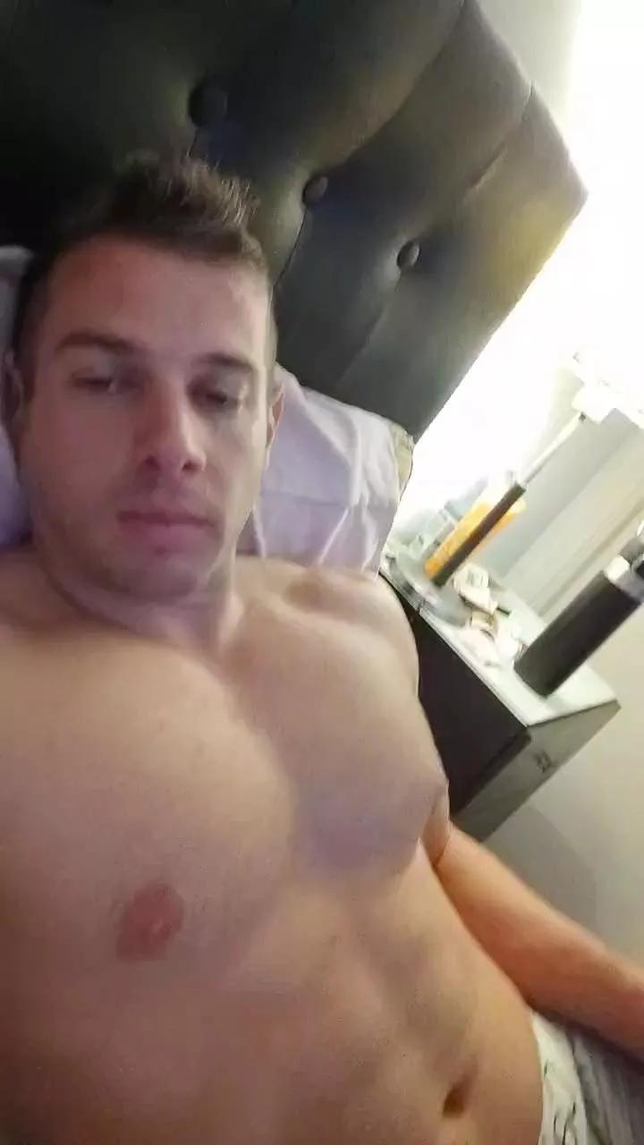 Luca23millo90 on Cam4 
