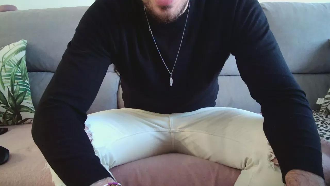LucasErosSw on Cam4 