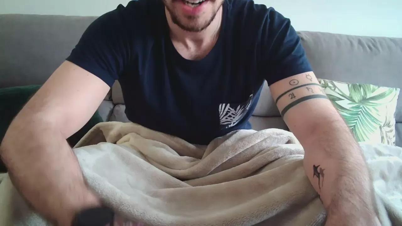 LucasErosSw on Cam4 