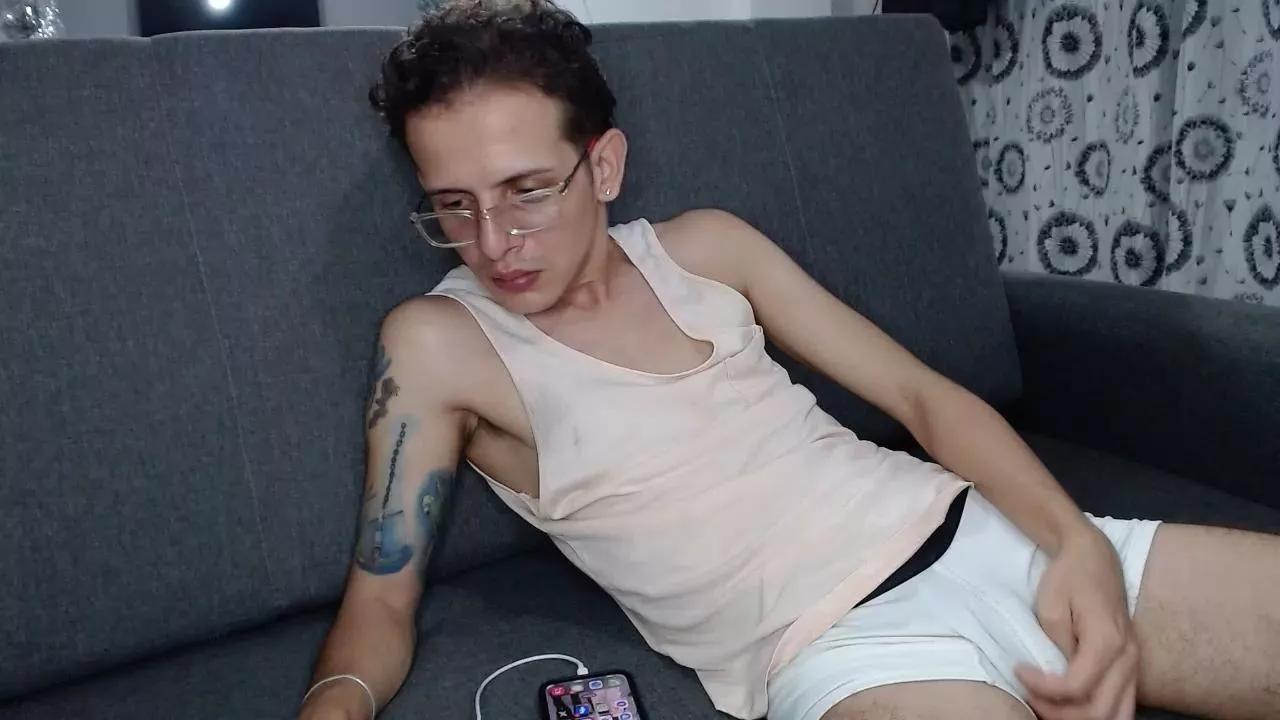 Lucianbonet on Cam4 