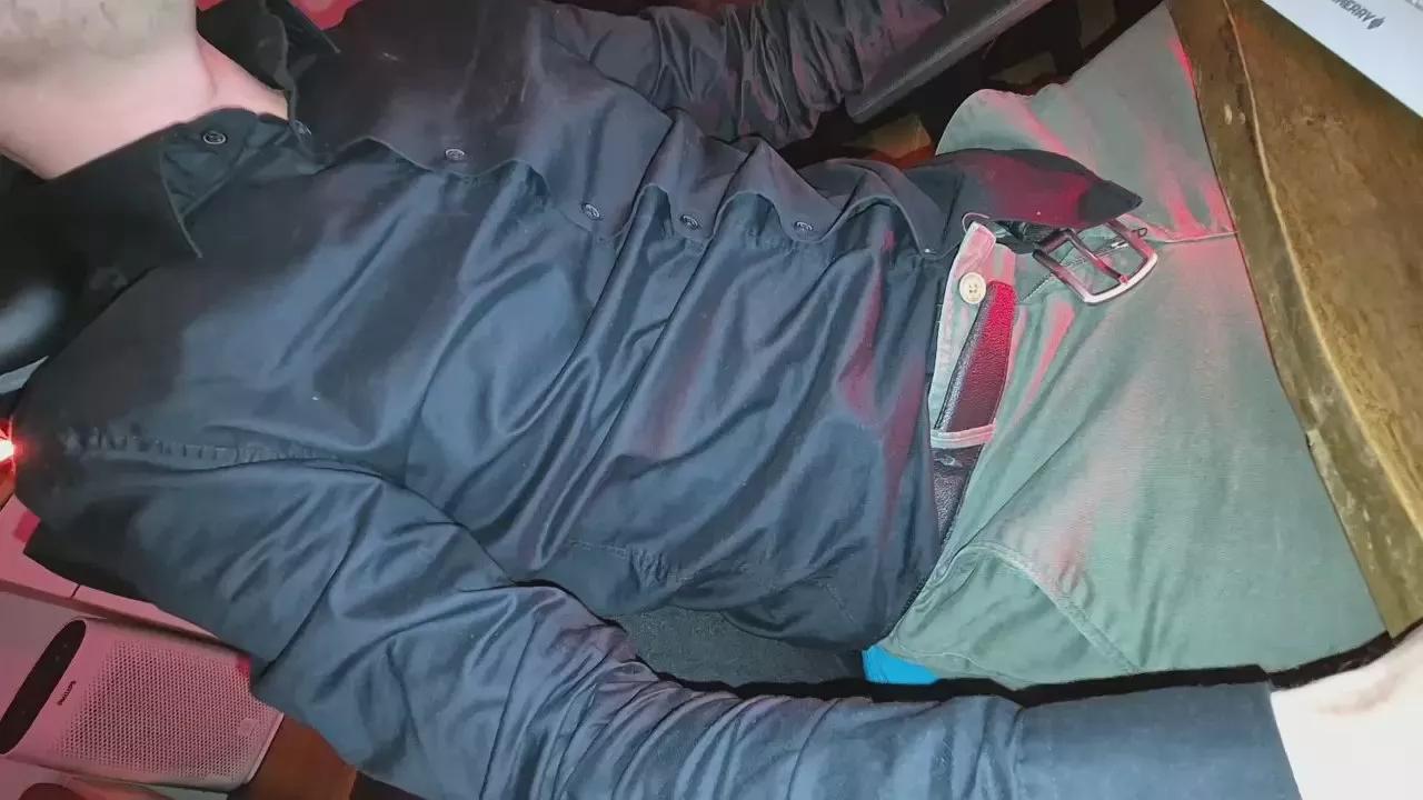 LuckyBong on Cam4 