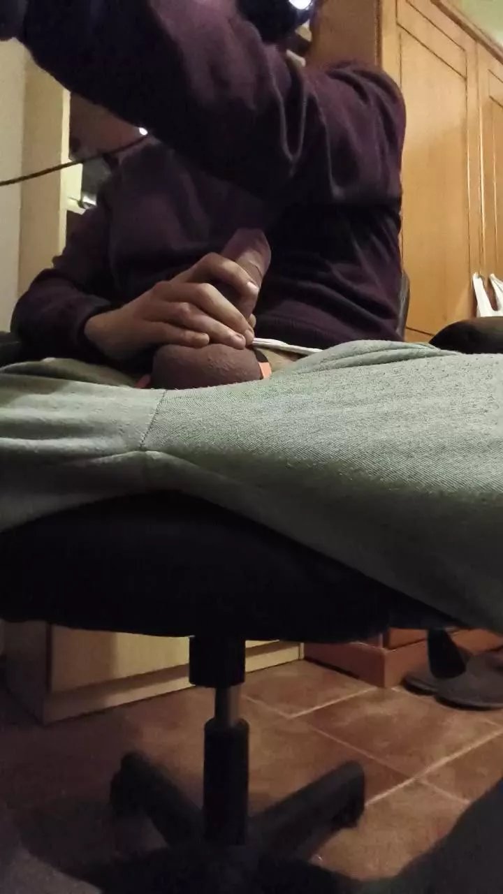 Offline Luiscamboy on Cam4