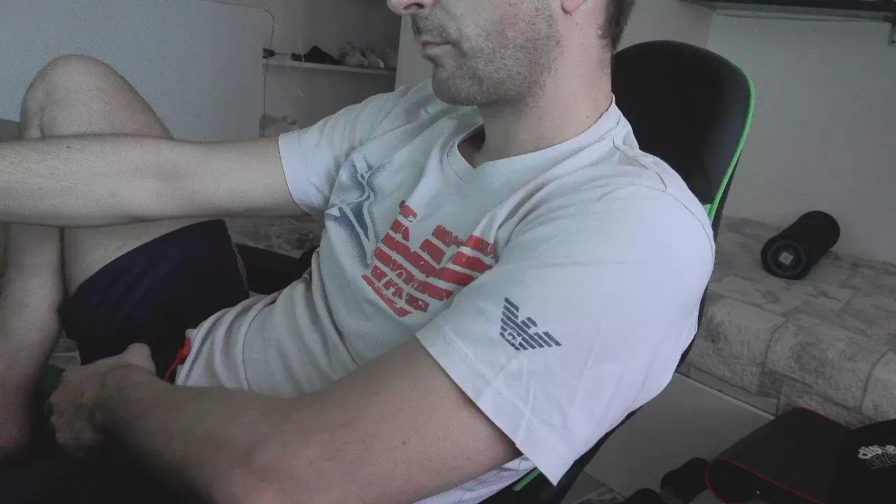 Offline lunghibiondi on Cam4