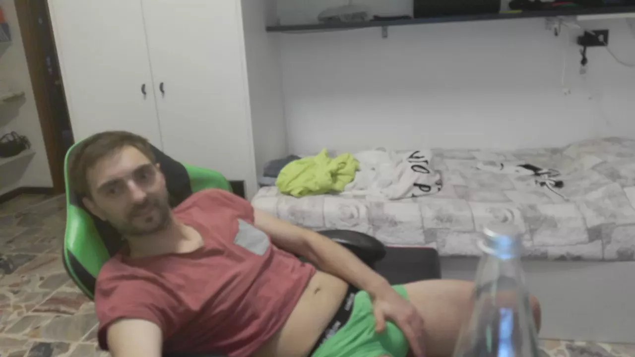 Offline lunghibiondi on Cam4