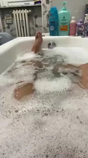 Offline lunghibiondi on Cam4