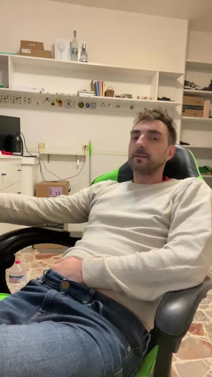 Offline lunghibiondi on Cam4