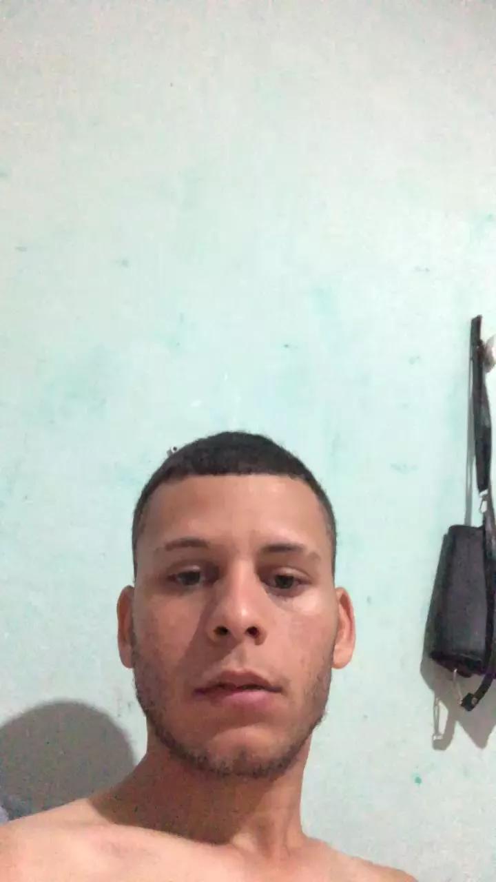 Magrinho2025 on Cam4 