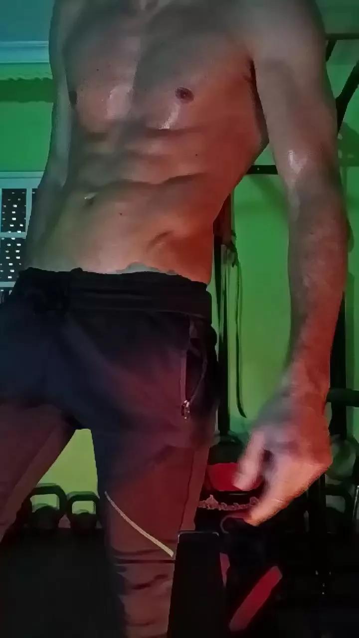 Makow41 on Cam4 