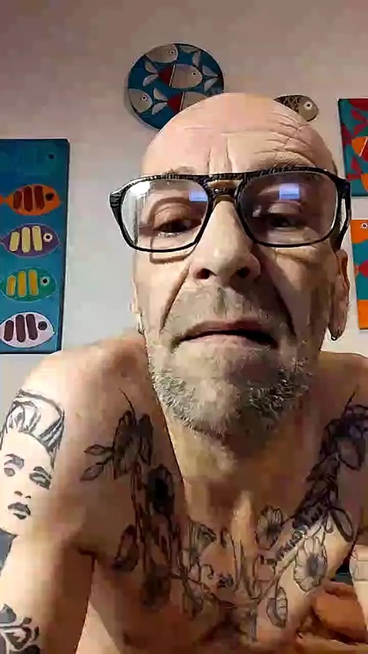 Marco24200 on Cam4 