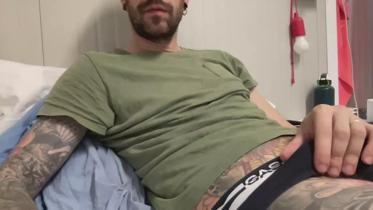 mariojordan1 on Cam4 