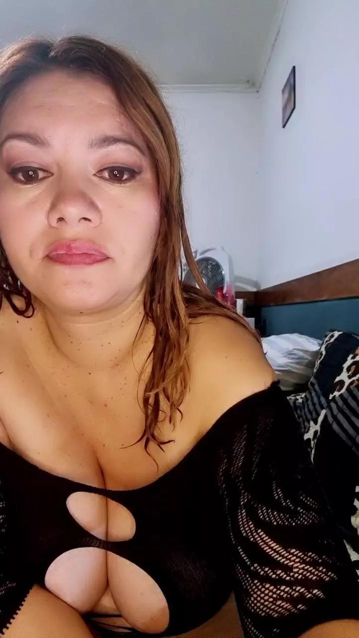 Marlen_Doll on Cam4 