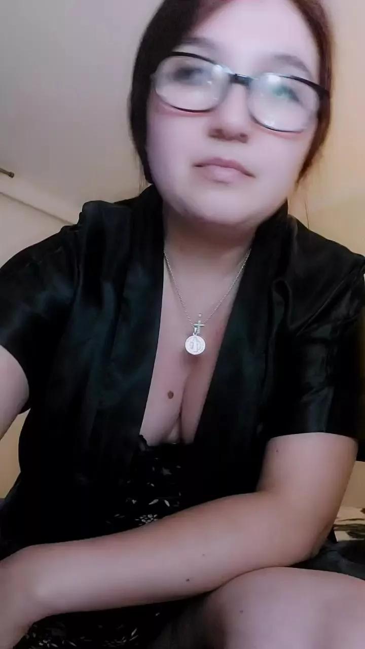 MaruMoon69 on Cam4 