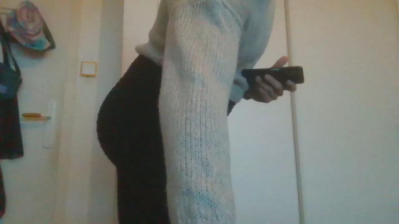 mathy38 on Cam4 