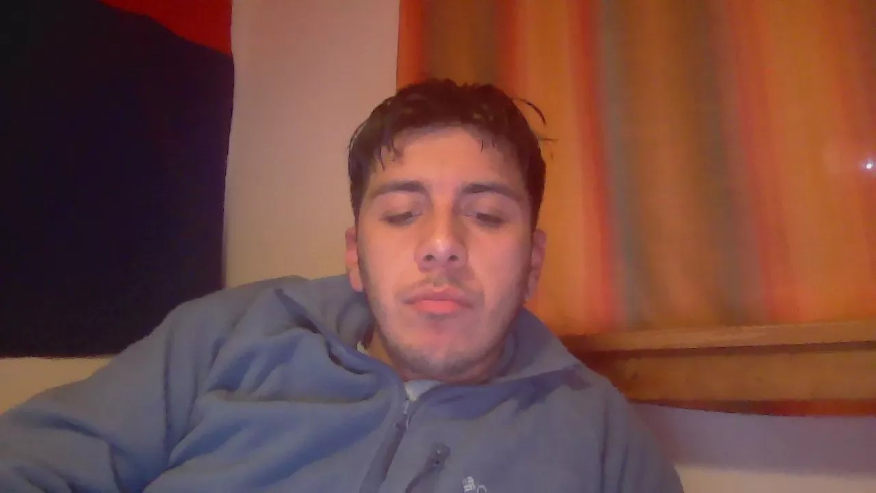 Offline matiaslol666 on Cam4