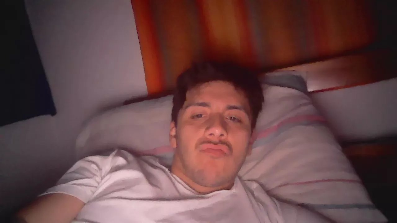 Offline matiaslol666 on Cam4