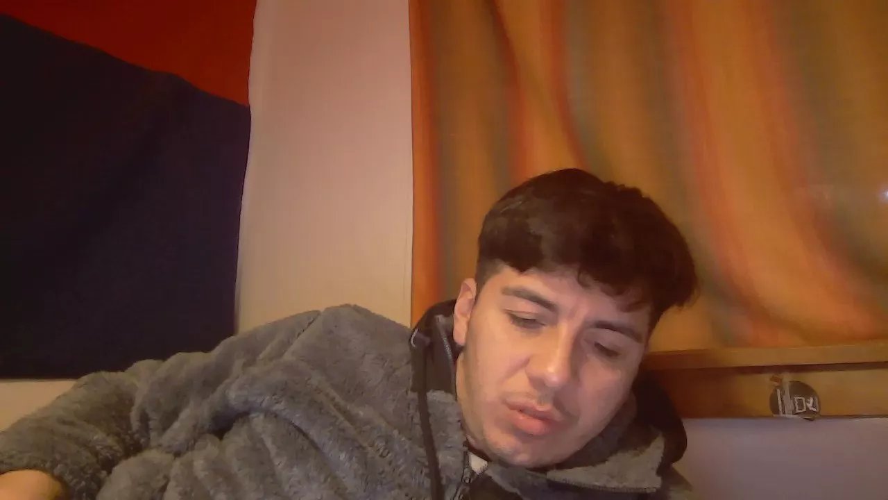 Offline matiaslol666 on Cam4