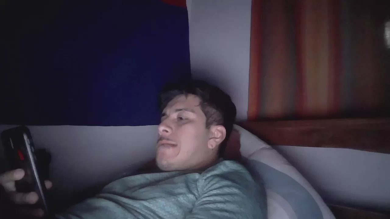 Offline matiaslol666 on Cam4