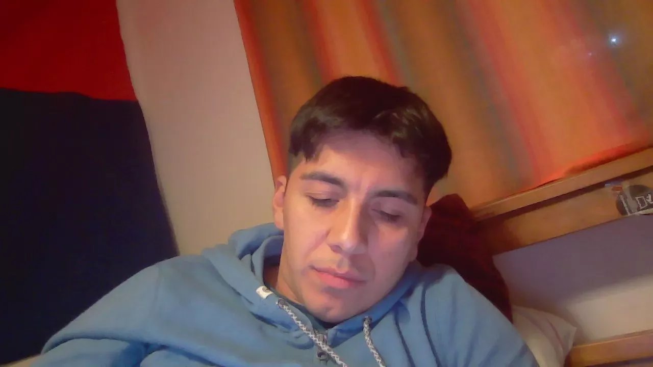 Offline matiaslol666 on Cam4