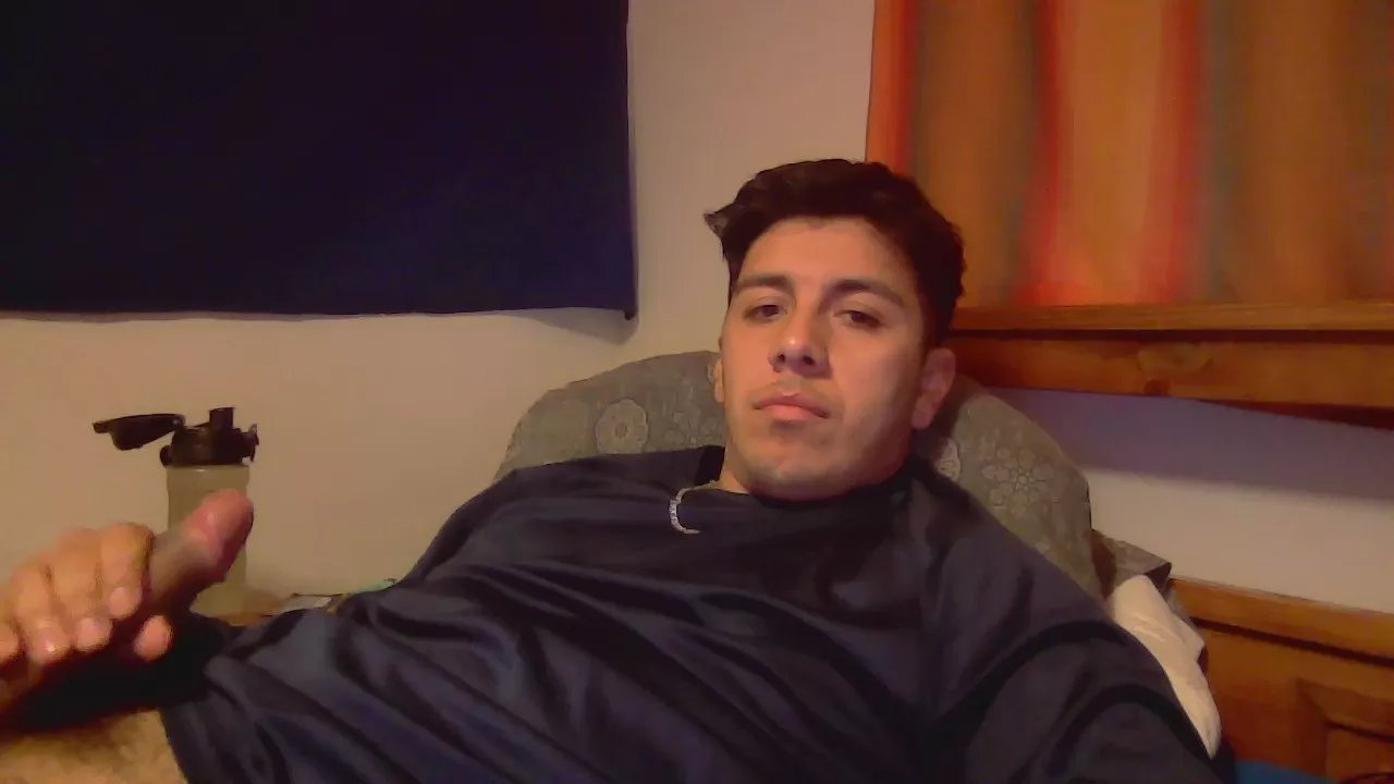 Offline matiaslol666 on Cam4