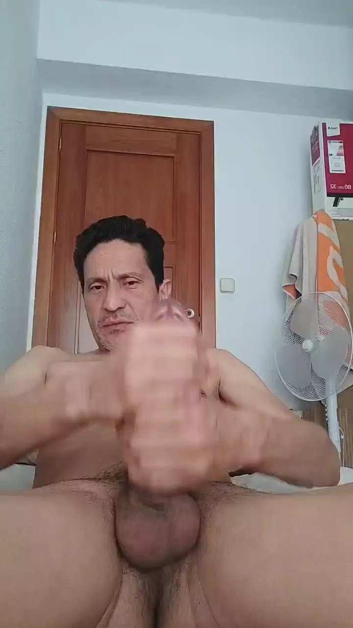 Offline mauro626 on Cam4