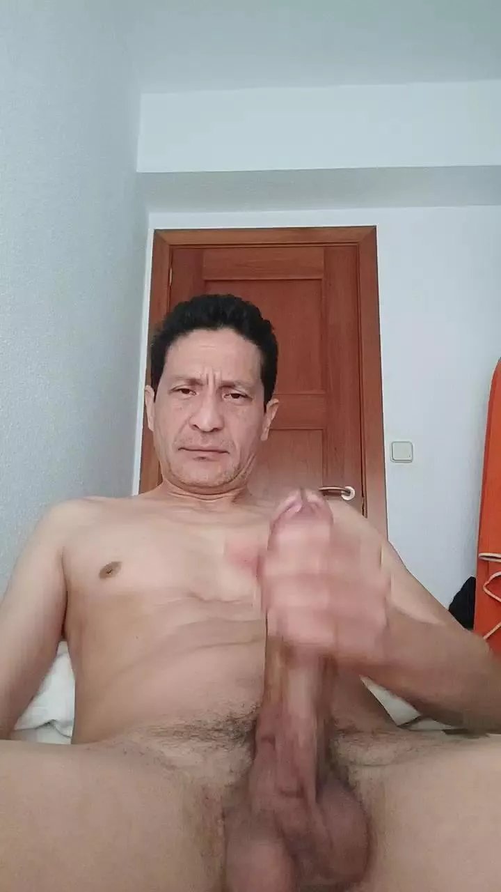 Offline mauro626 on Cam4