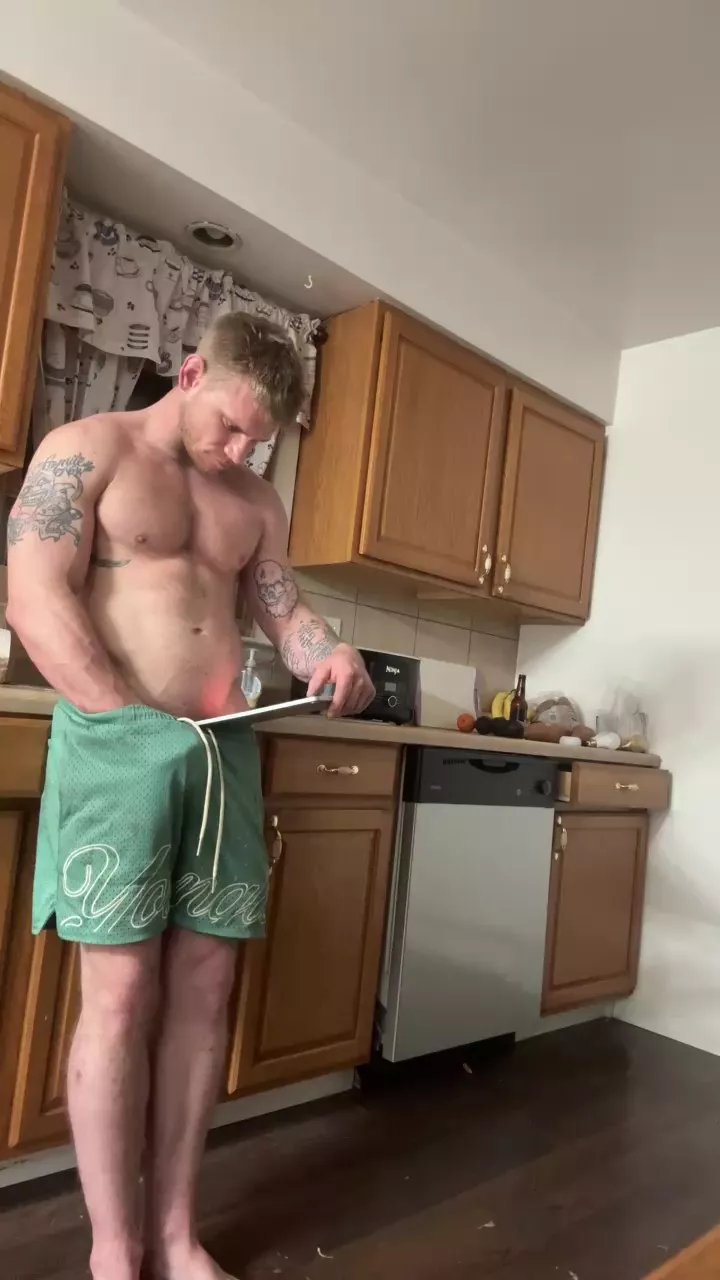 Offline Mb6362680 on Cam4