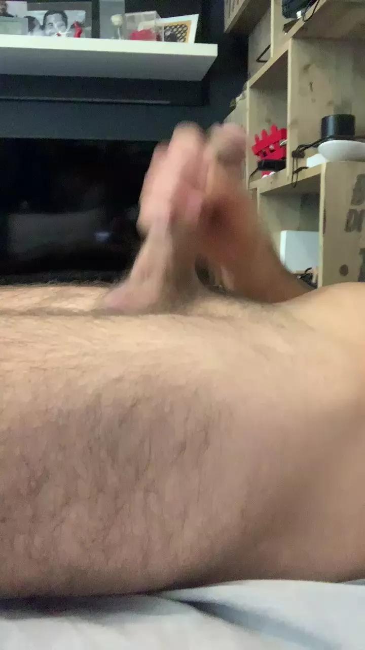 McEnrick1983 on Cam4 