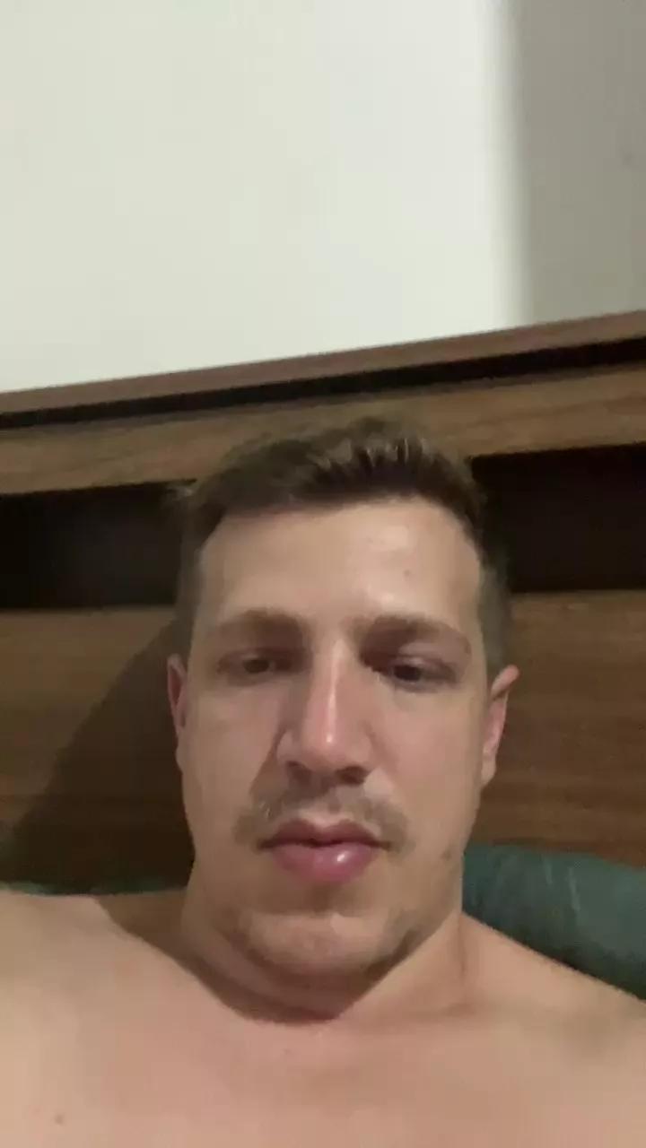 Mefil on Cam4 