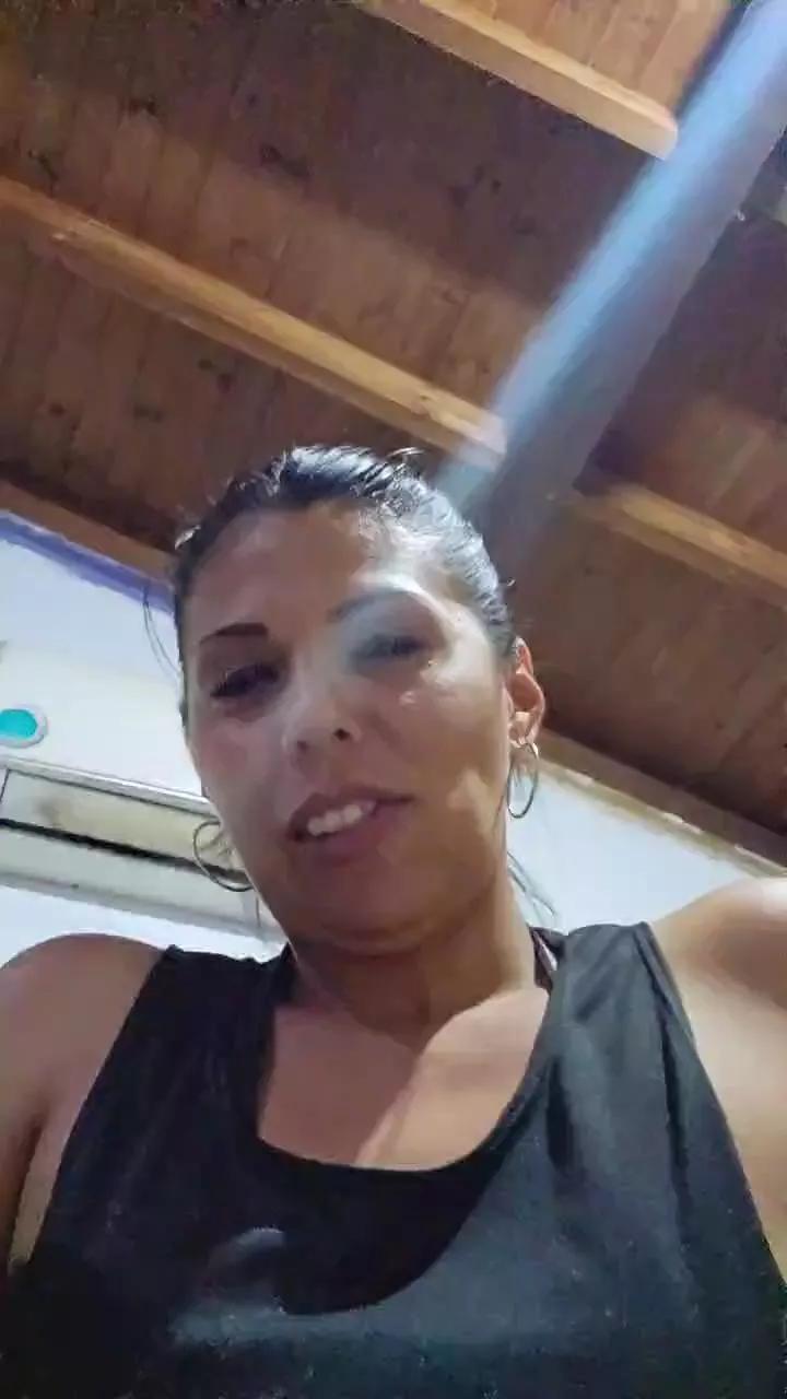 Mellsexyhot on Cam4 
