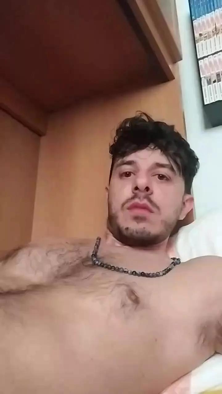 Mew2pup on Cam4 