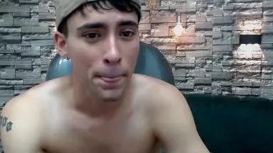 Offline Mike_Whitee on Cam4