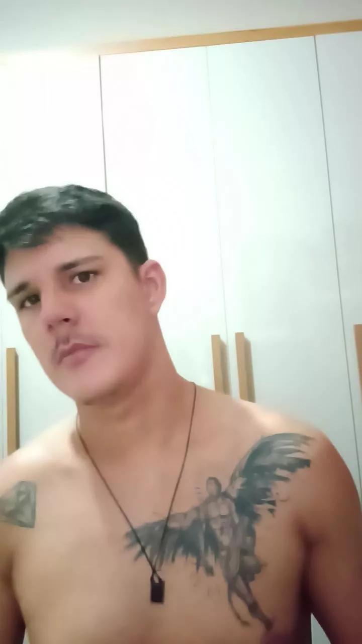 Milk_Br on Cam4 