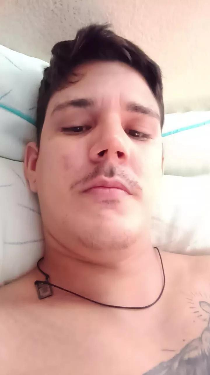 Milk_Br on Cam4 