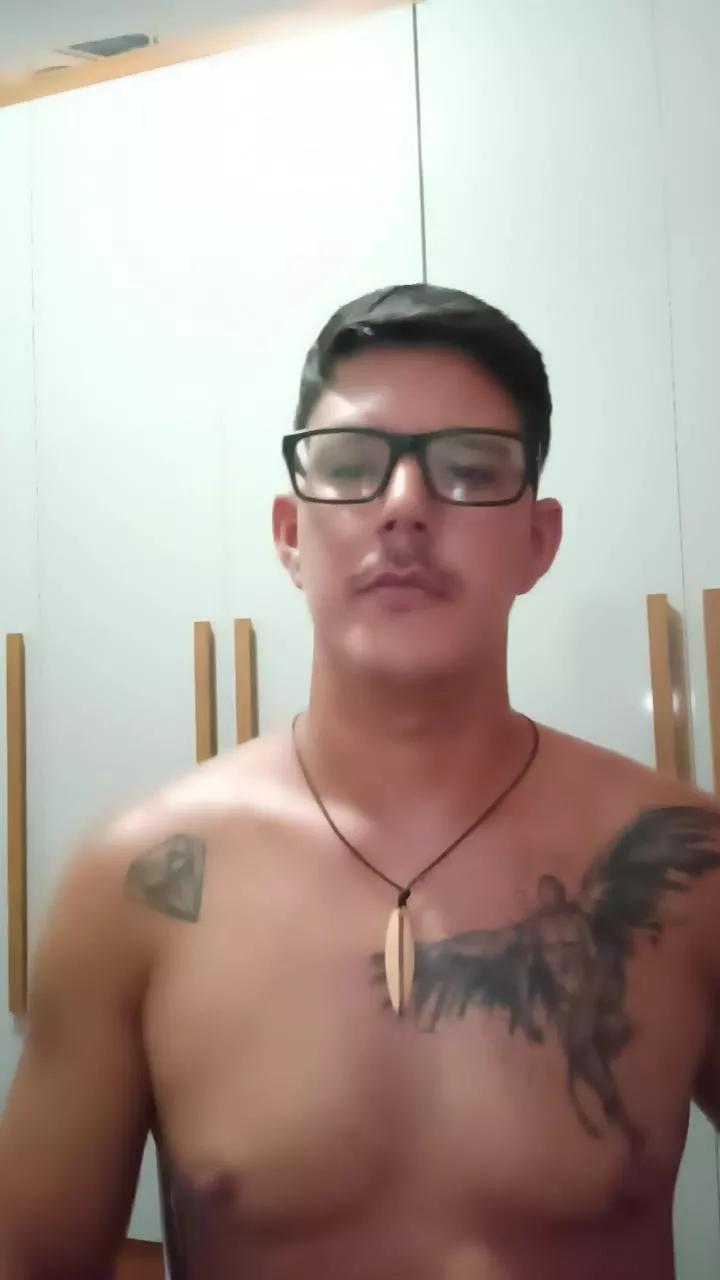 Milk_Br on Cam4 