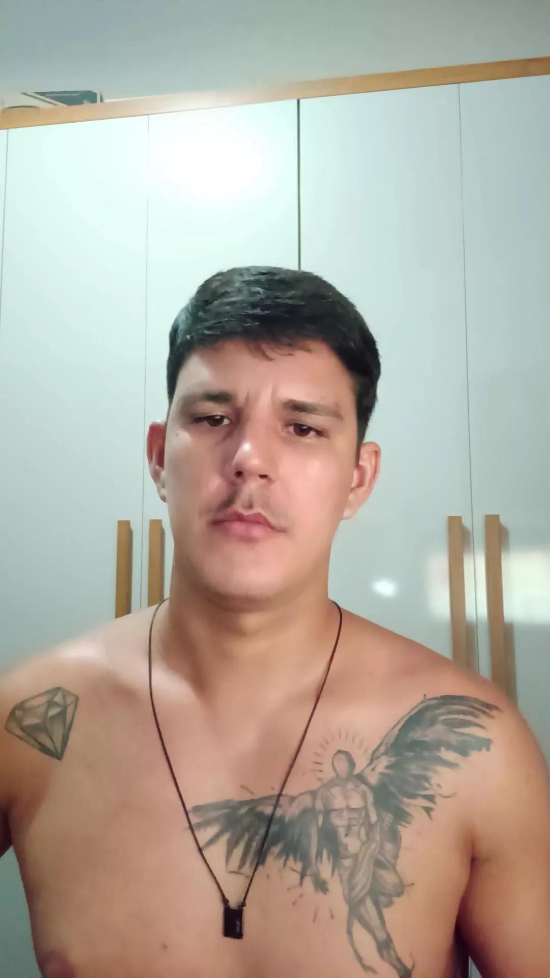 Milk_Br on Cam4 
