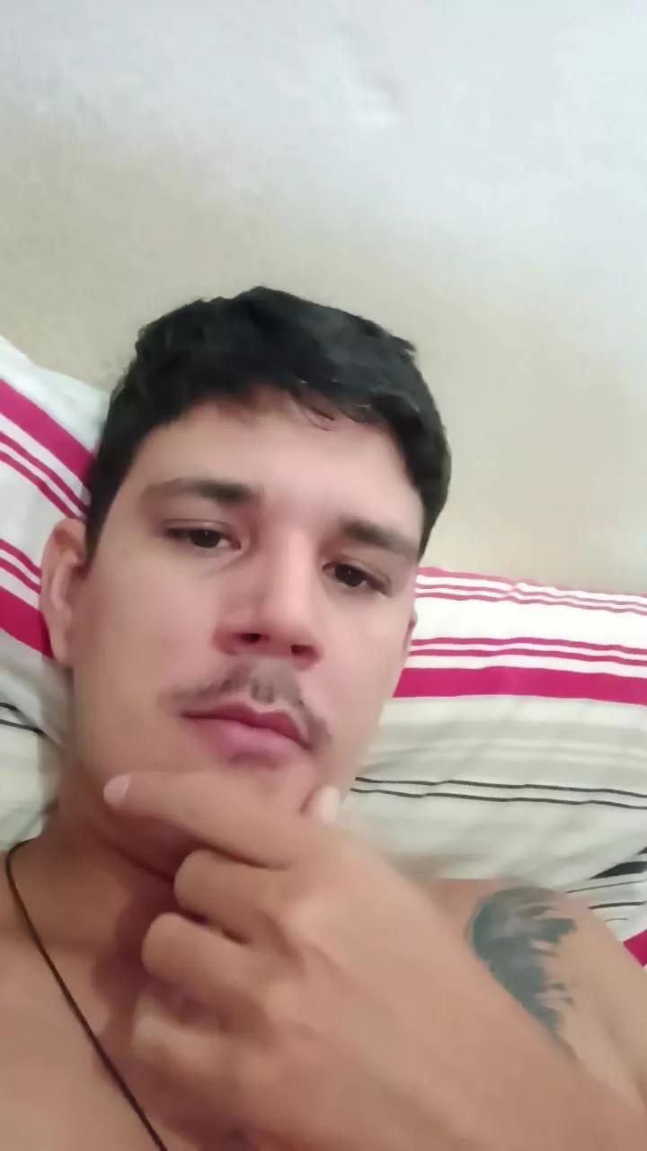 Milk_Br on Cam4 