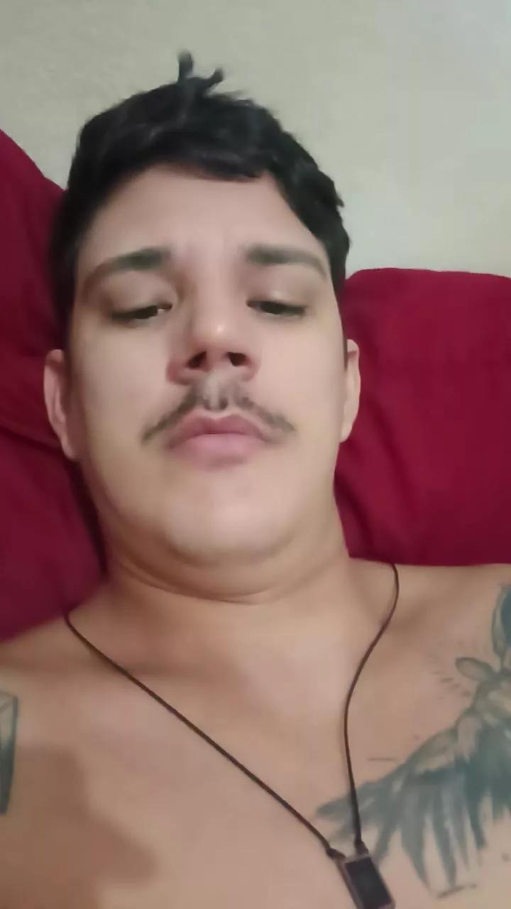 Milk_Br on Cam4 