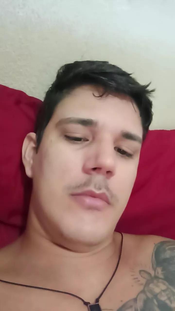 Milk_Br on Cam4 